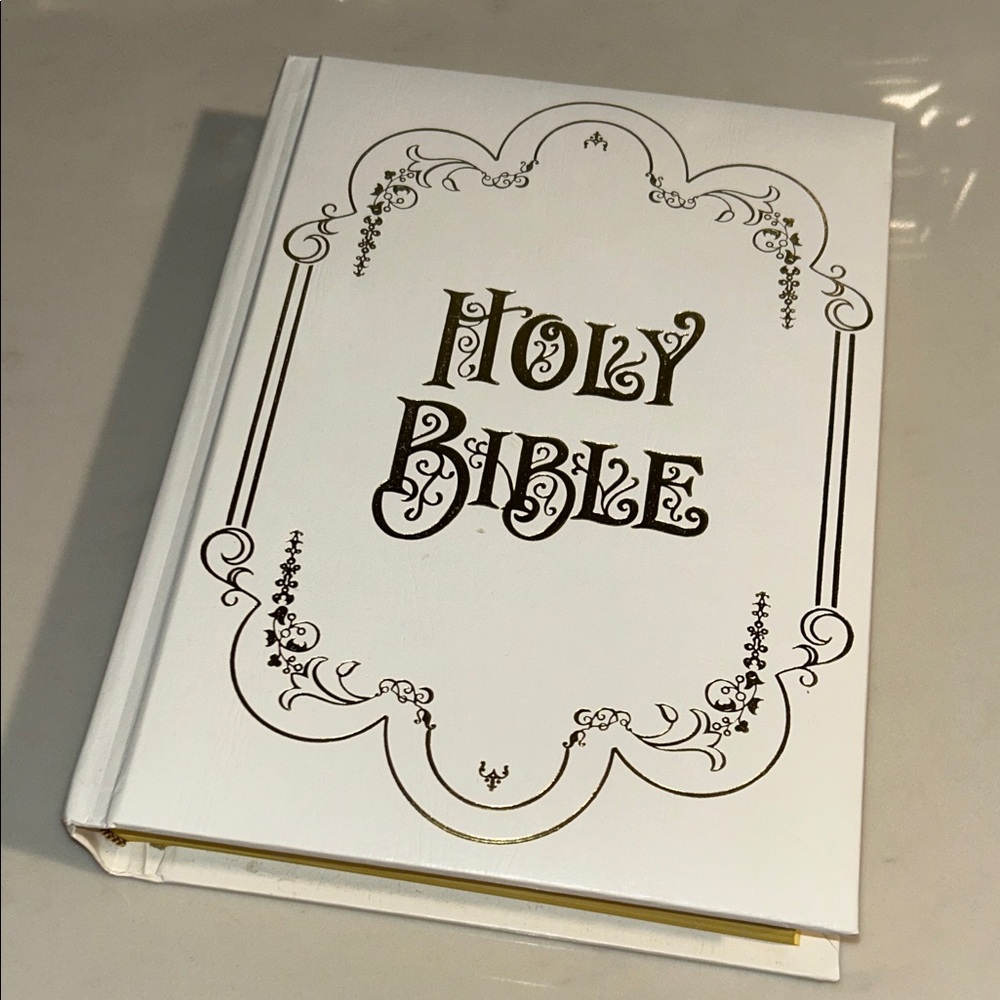 Vintage New Catholic Family Record Edition Bible White and Gold